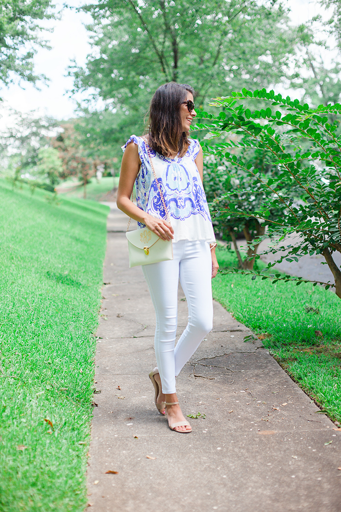 Southern Mama Look with Chinoiserie and Blue Willow Style - Southern ...